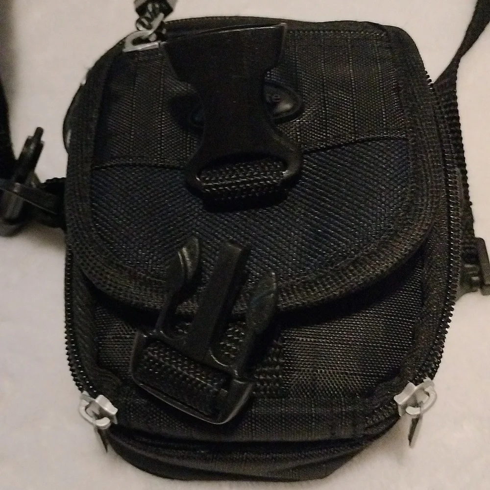 Samsonite small Camara bag